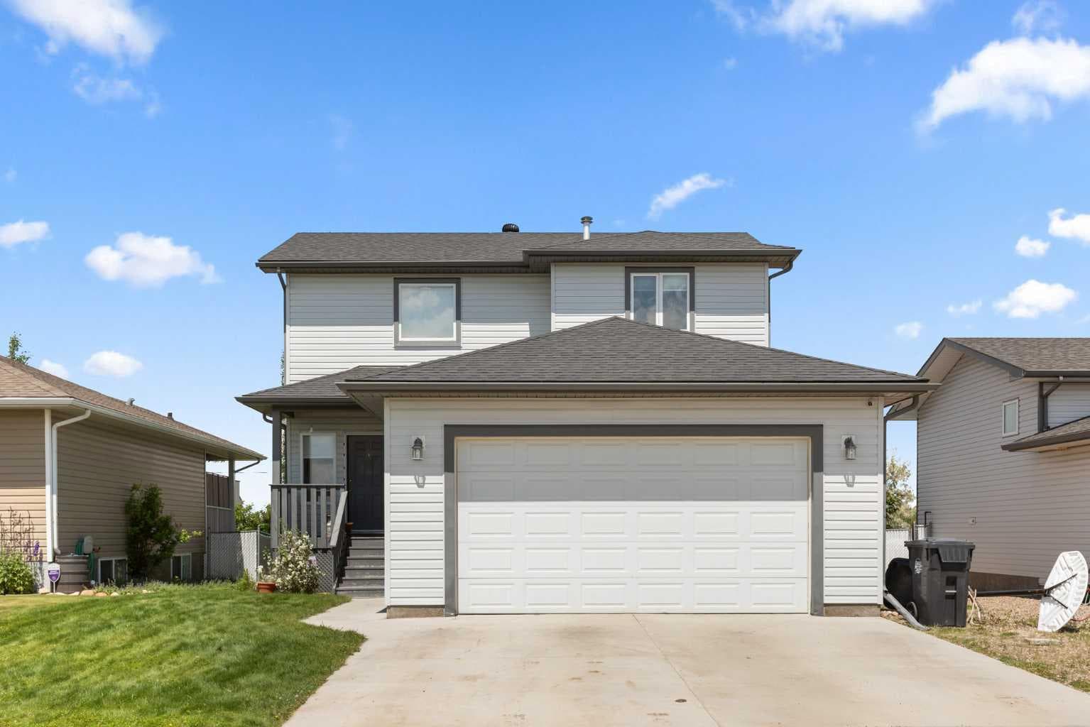 930 Kipling Crescent SW — photo 1