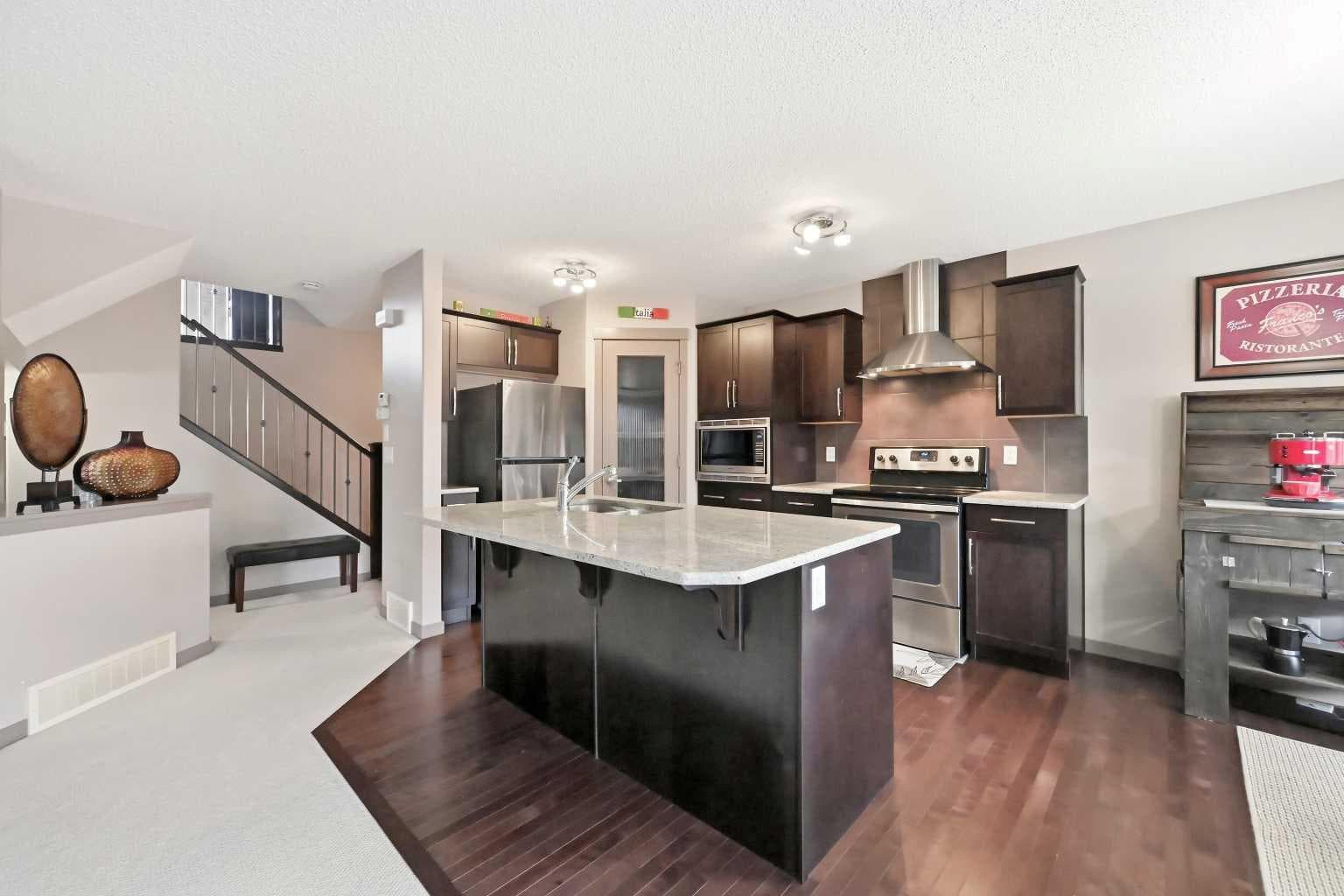 28 Skyview Shores Terrace NE — photo 5