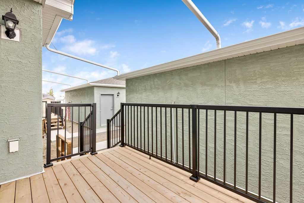 407 Strathcona Circle — photo 3