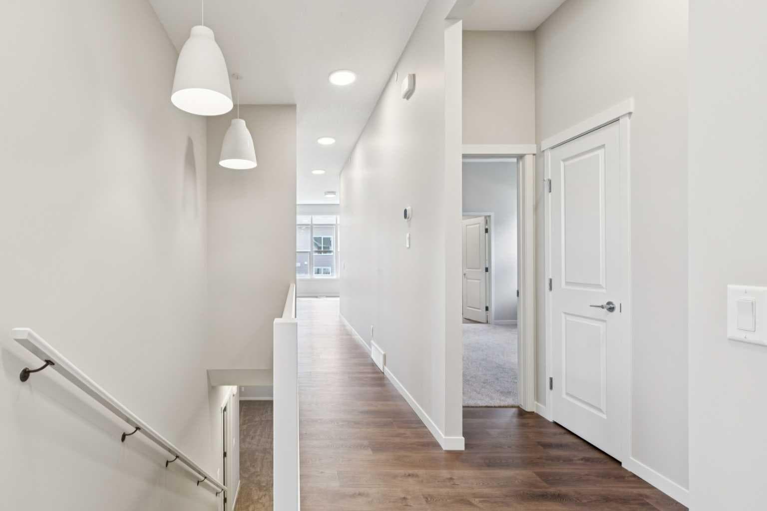 31 Hotchkiss Avenue SE — photo 3