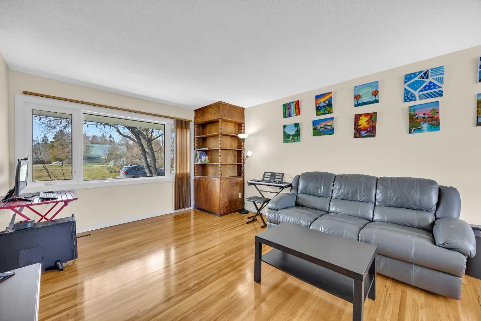 5008 2 Street NW — photo 5