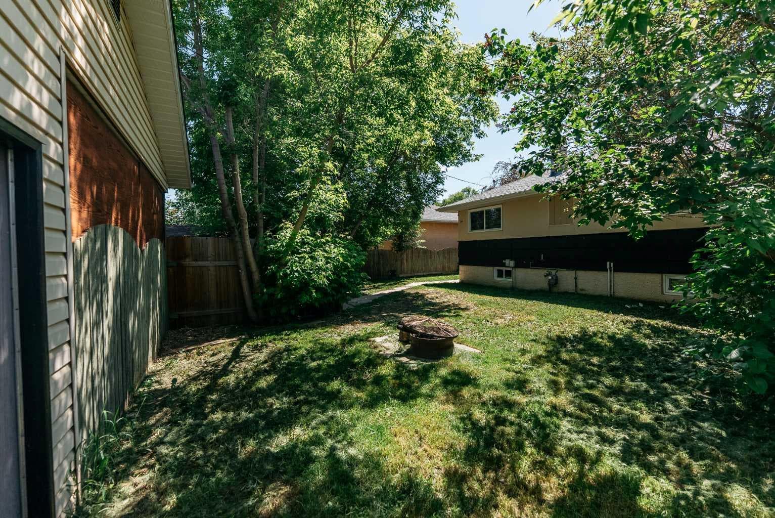 5418 37 Street — photo 5