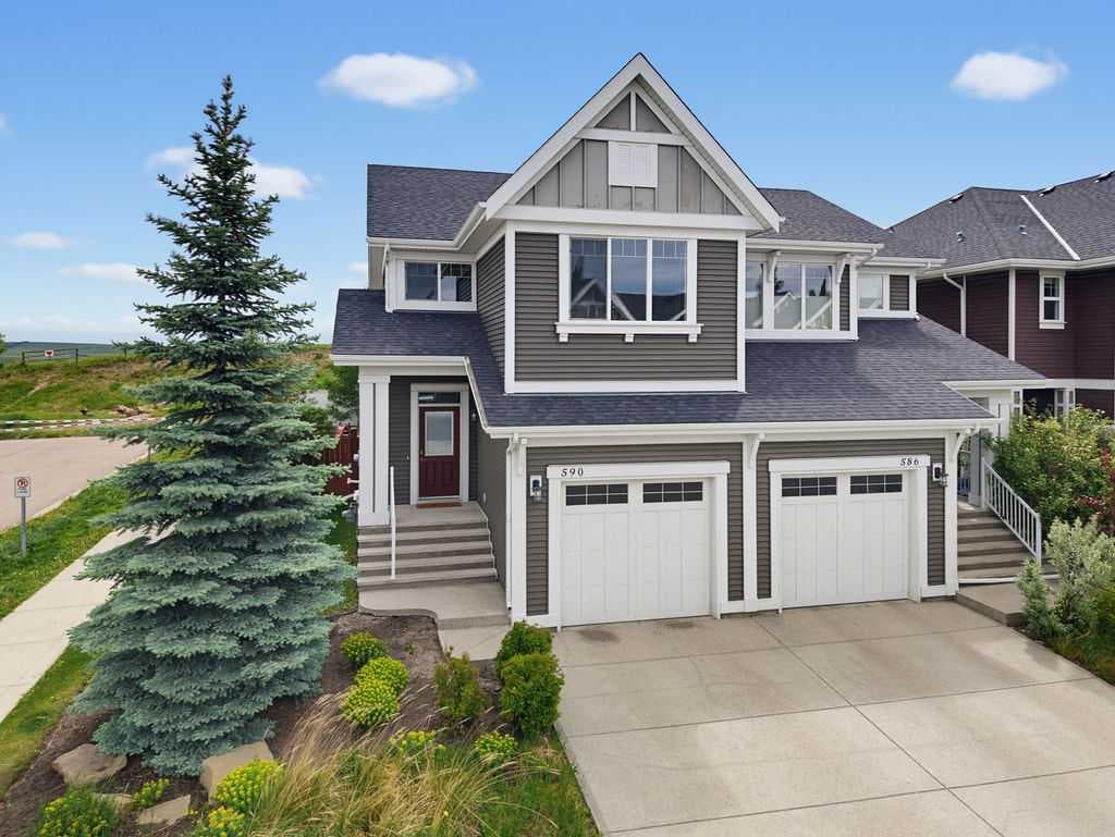 590 River Heights Crescent — photo 1
