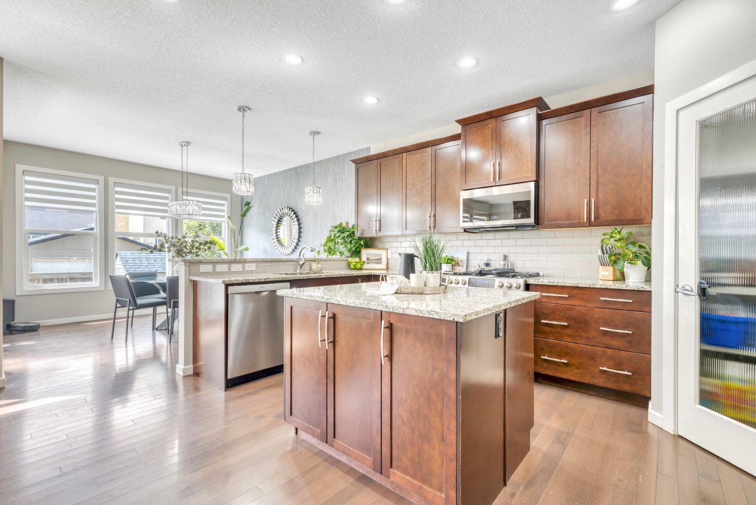 31 Mahogany Way SE — photo 2