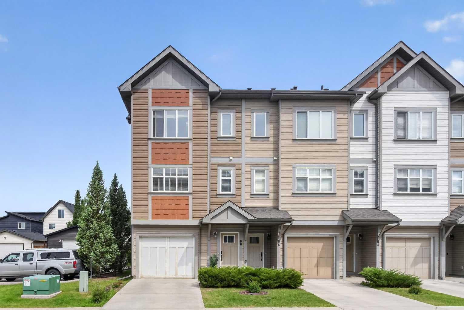 98 Copperstone Common SE — photo 1