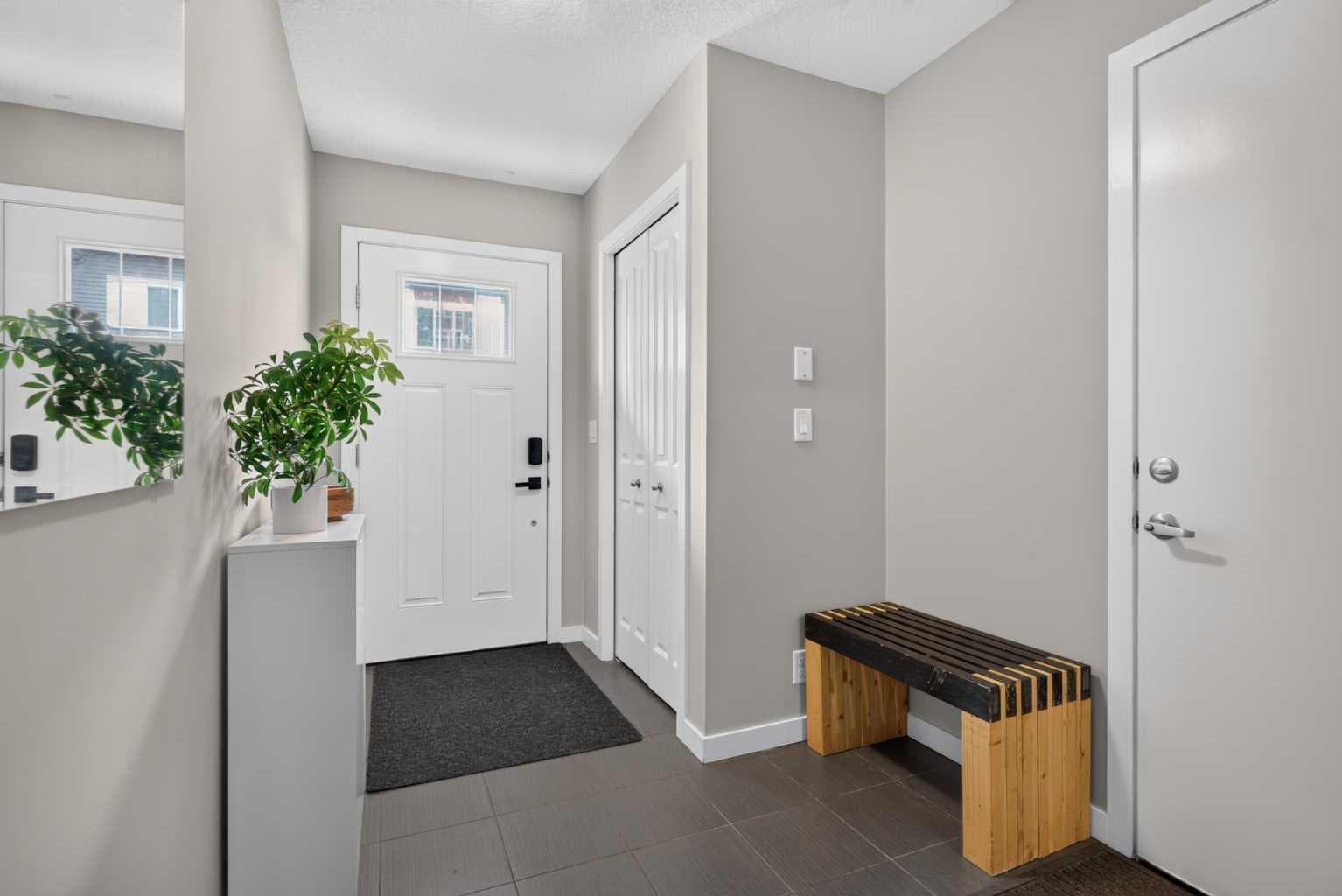 98 Copperstone Common SE — photo 2