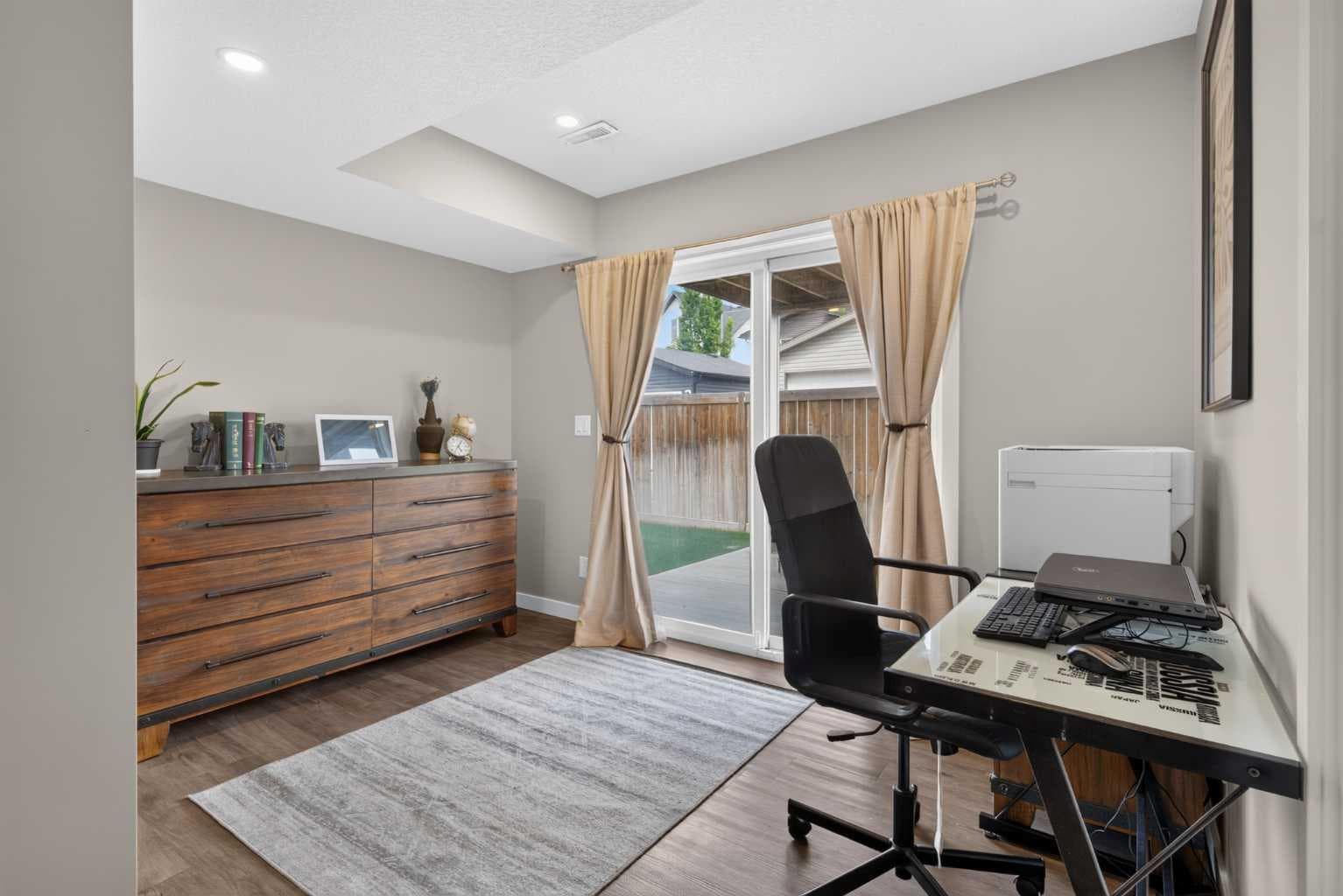 98 Copperstone Common SE — photo 3