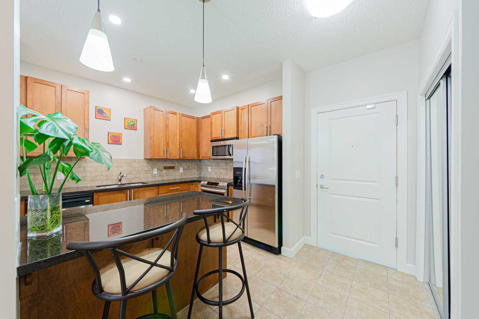 322, 88 Arbour Lake Road NW — photo 5