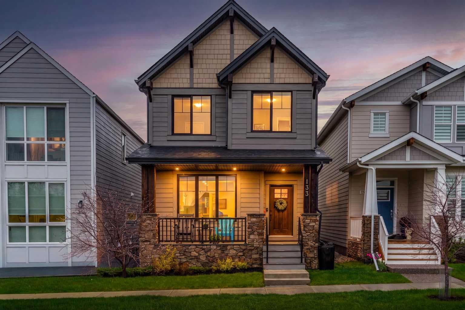 133 Treeline Avenue SW — photo 1