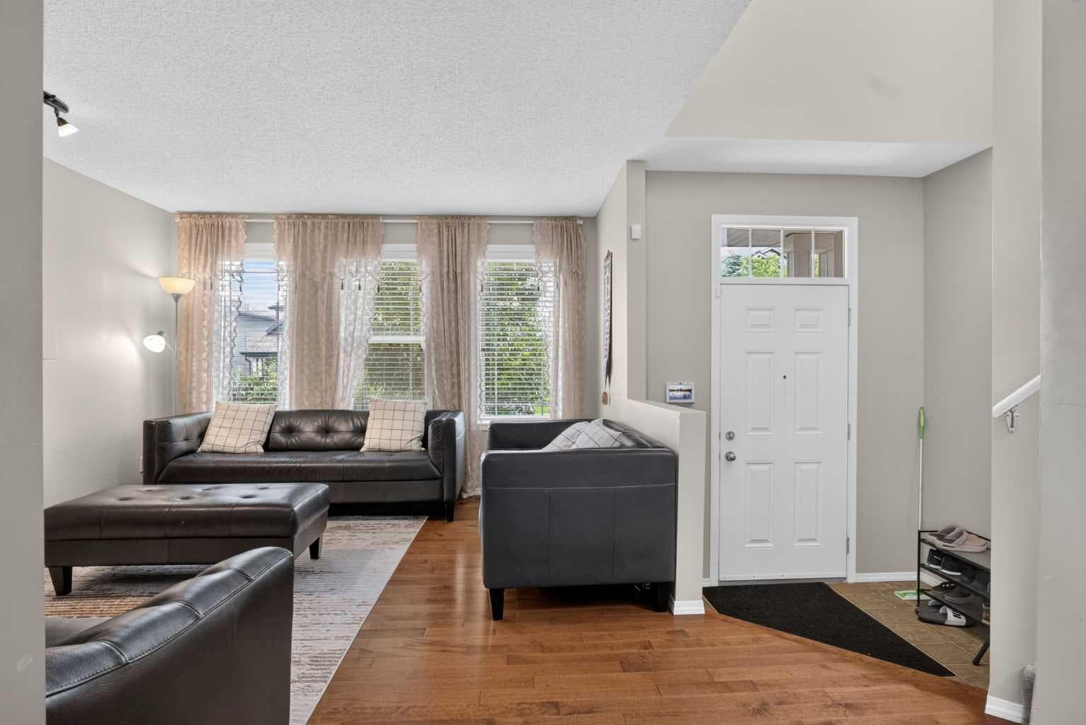 116 Panora Close NW — photo 5