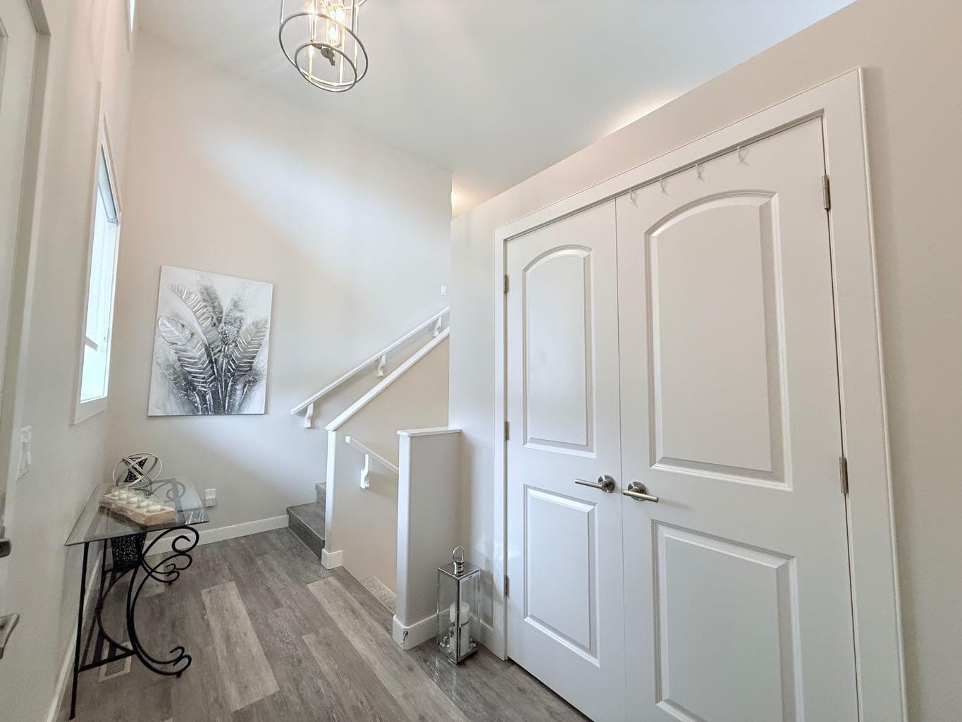 58 Village Crescent — photo 2