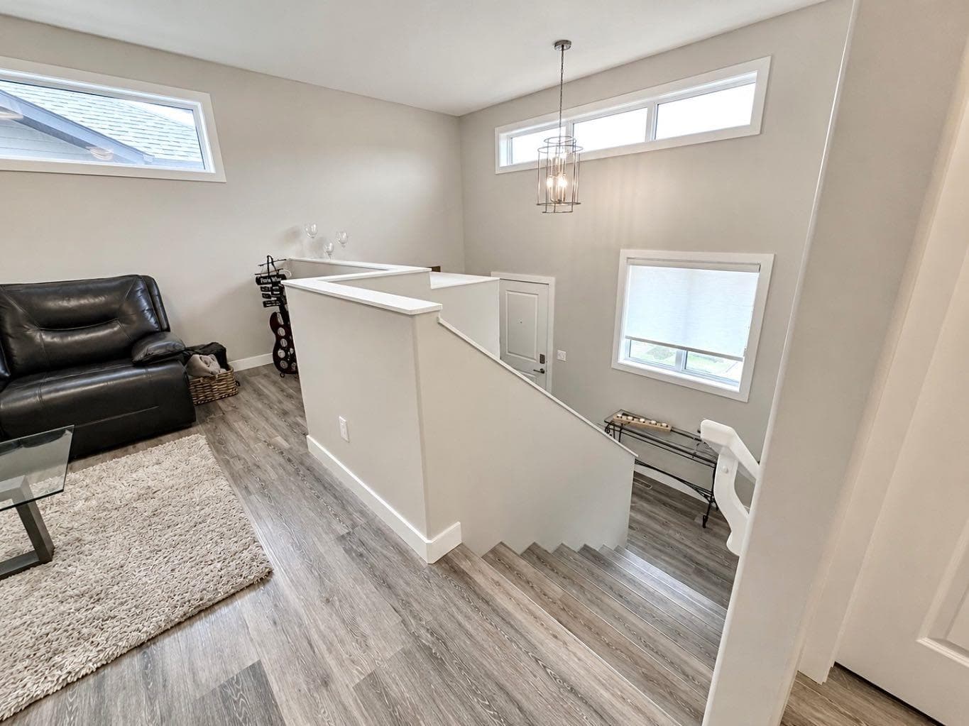 58 Village Crescent — photo 3