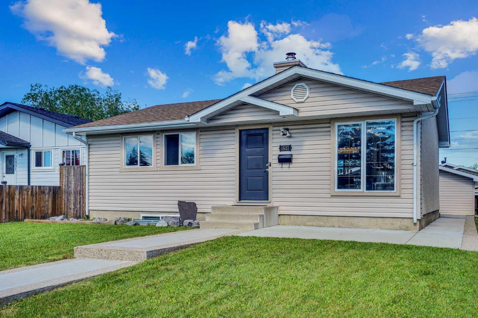 1527 Maitland Drive NE — photo 4