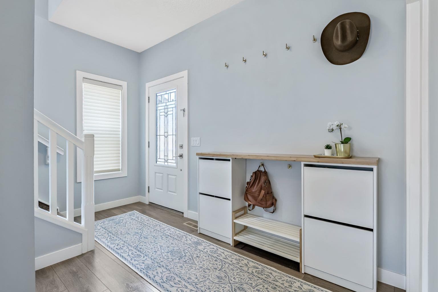 140 Wildrose Drive — photo 3