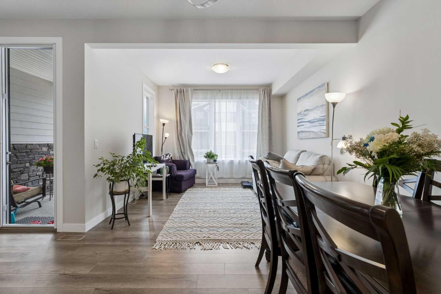 711 Crestridge Common SW — photo 3