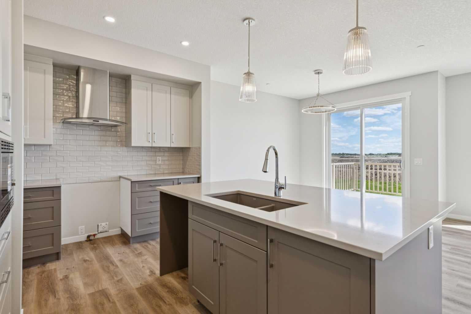 374 Hotchkiss Manor SE — photo 4