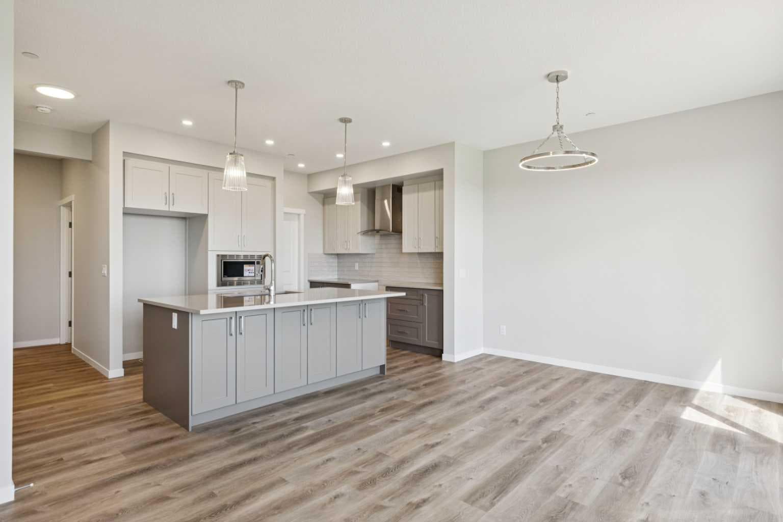 374 Hotchkiss Manor SE — photo 5