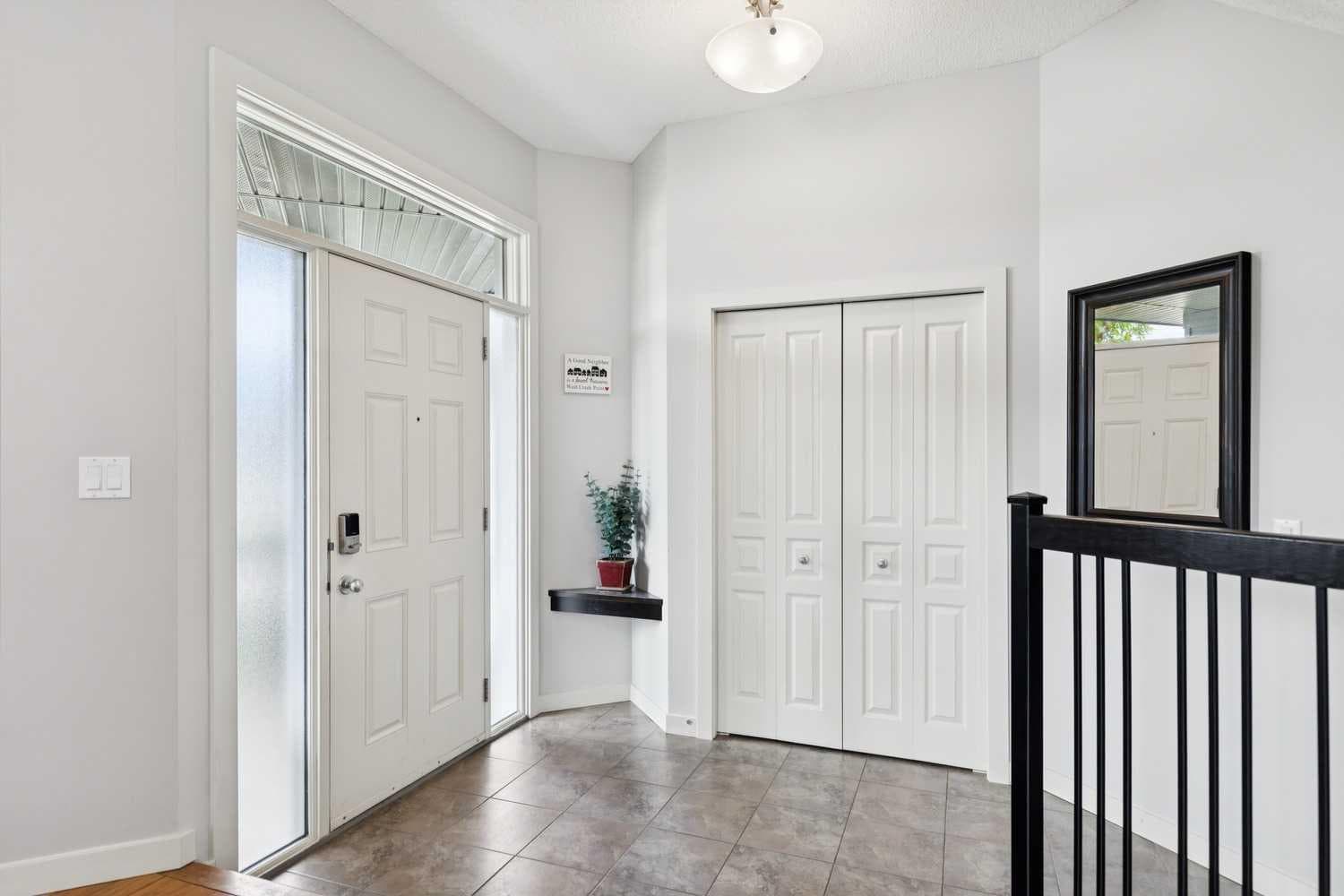 572 West Creek Point — photo 4