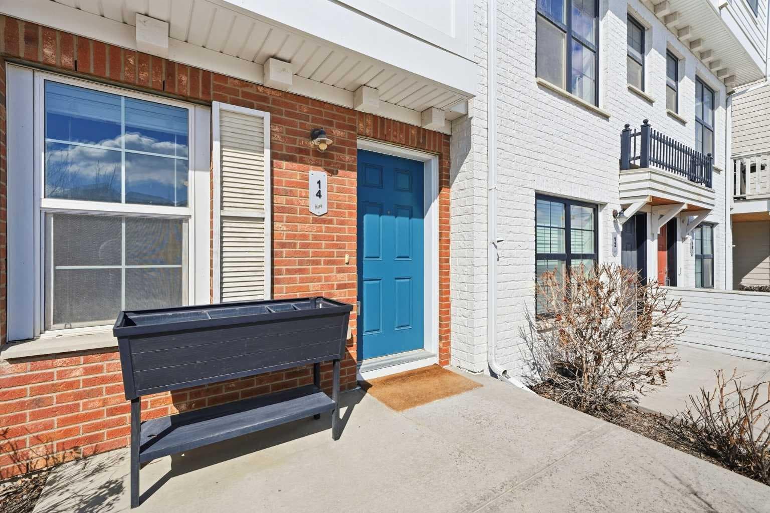 14 Nolan Hill Gate NW — photo 3