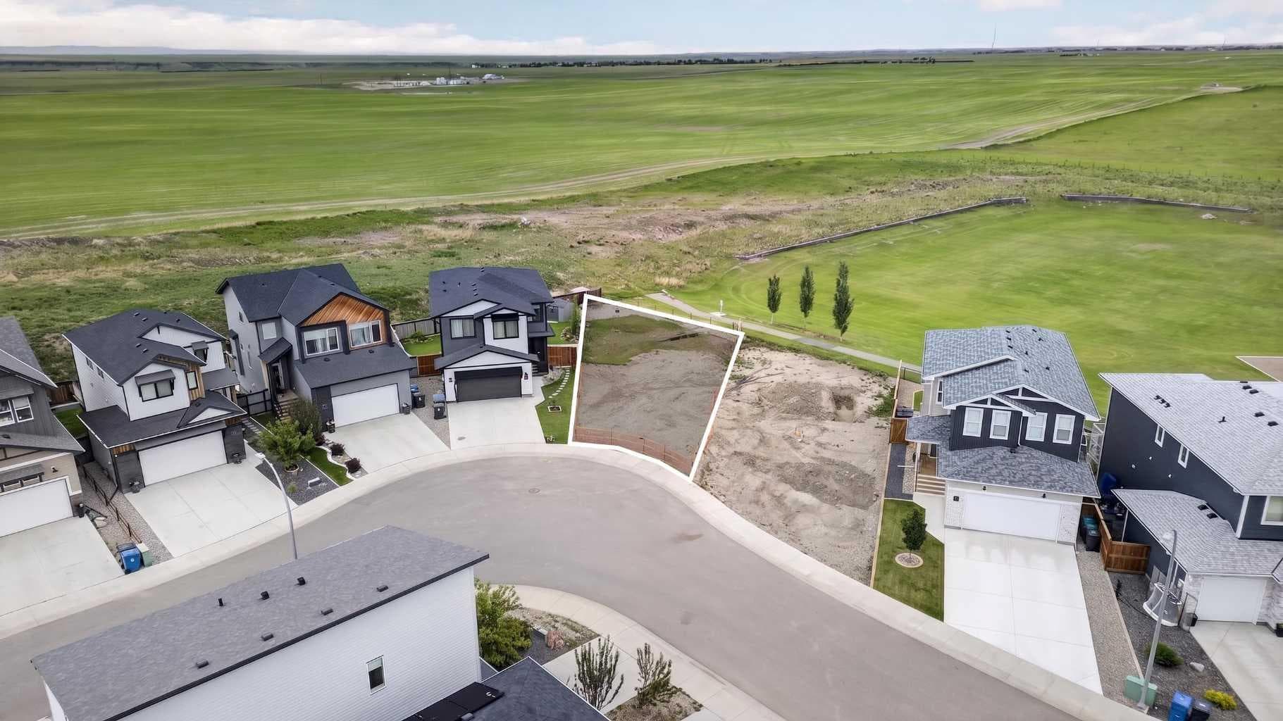 1282 Pacific Circle W — photo 2