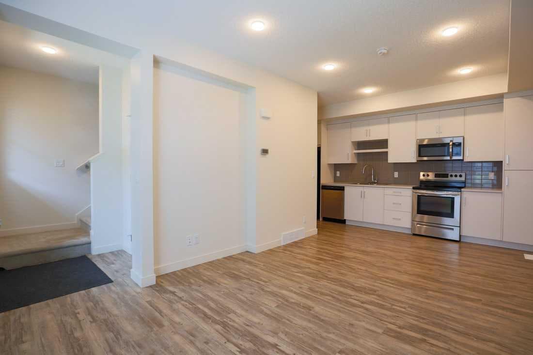 5104, 100 Walgrove Court SE — photo 5