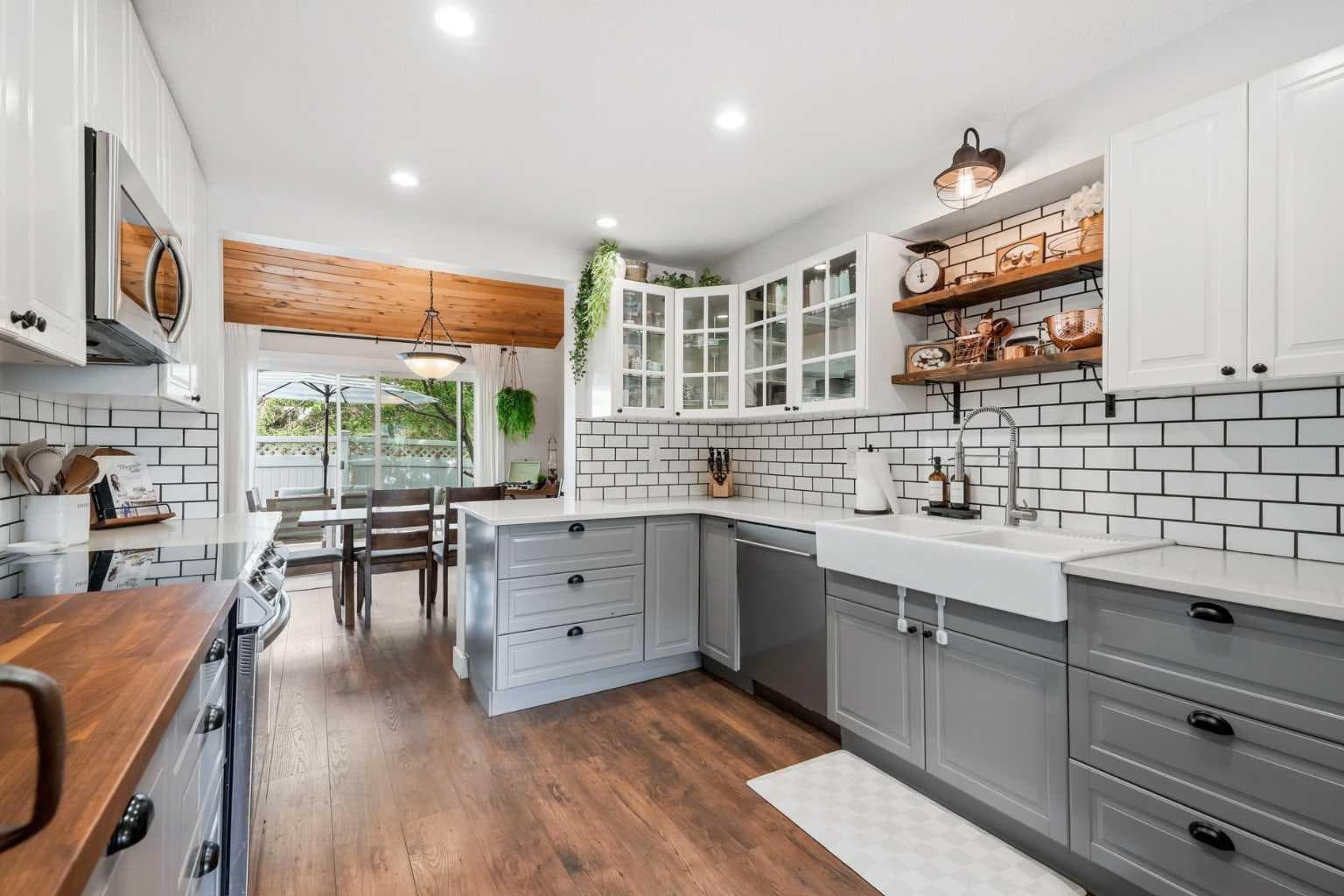 25, 228 Theodore Place NW — photo 5