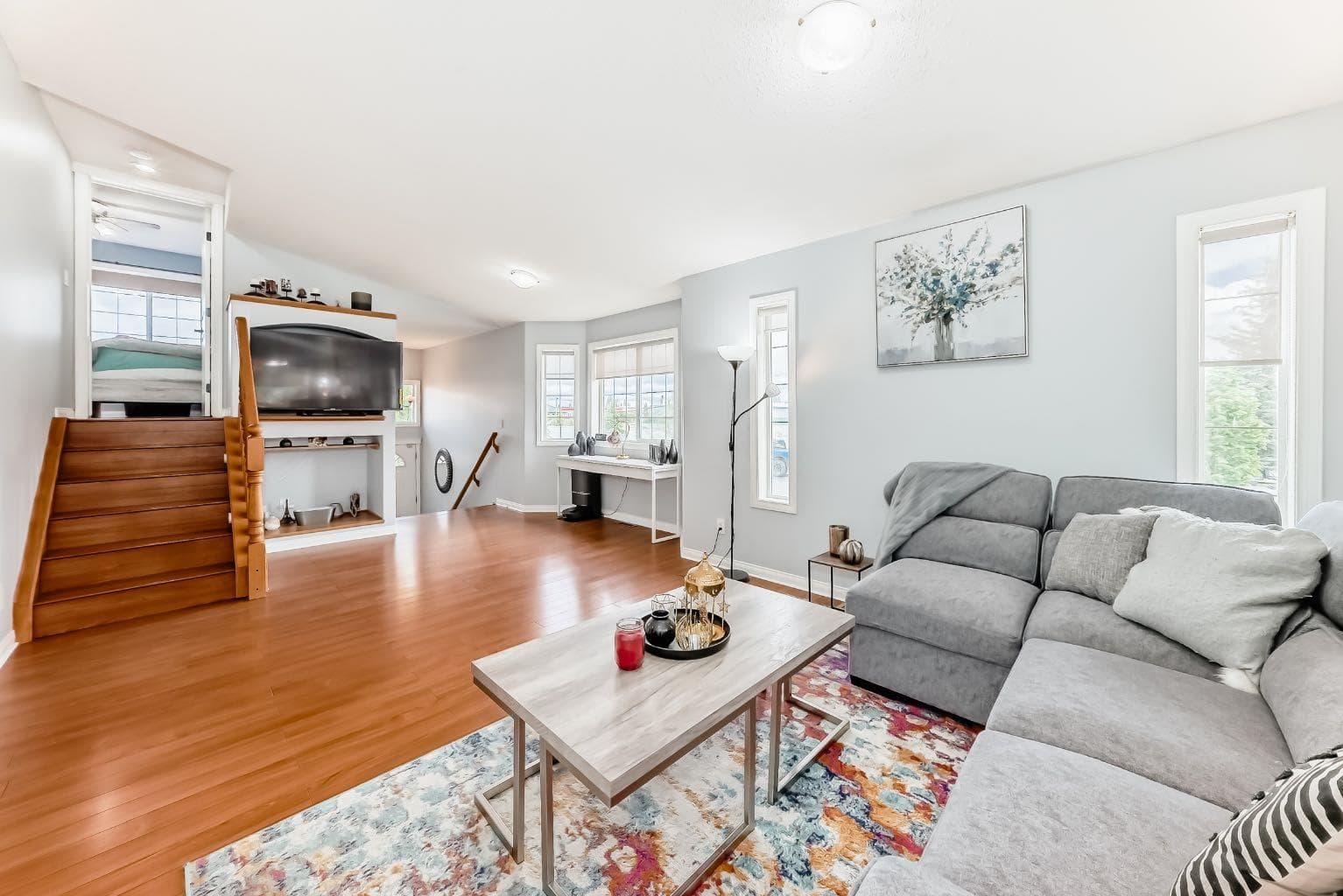 98 Canoe Square SW — photo 3