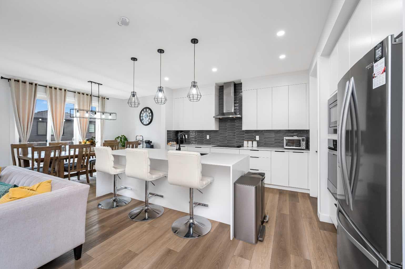 346 Edith Road NW — photo 3