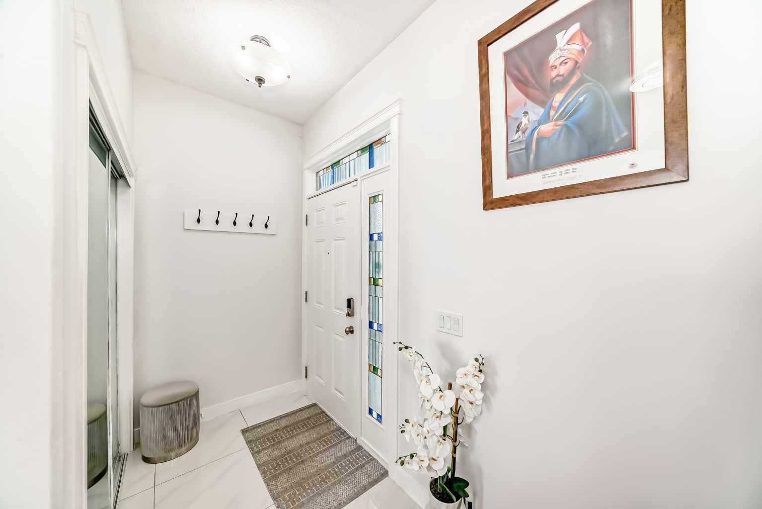 11 Taralake Way NE — photo 4