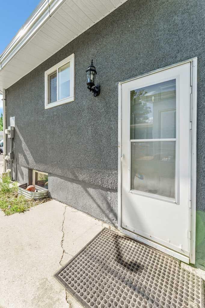 2257 Upland Drive SE — photo 3