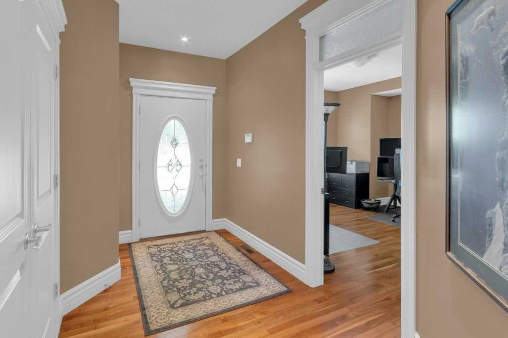 9 Tanner Close SE — photo 3