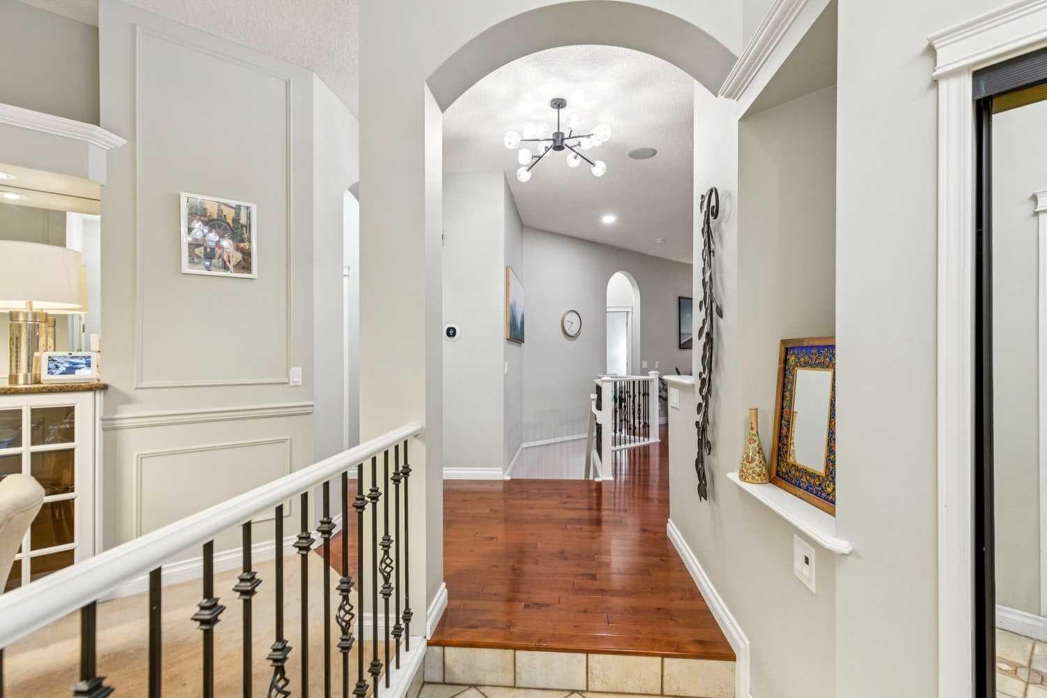 5 Royal Crest Terrace NW — photo 5