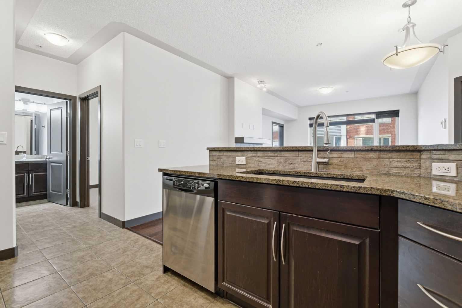 414, 35 Inglewood Park SE — photo 3