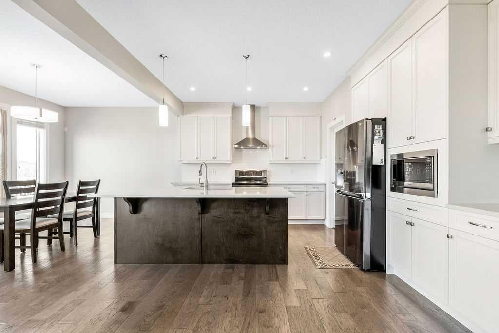 82 Panton View NW — photo 5