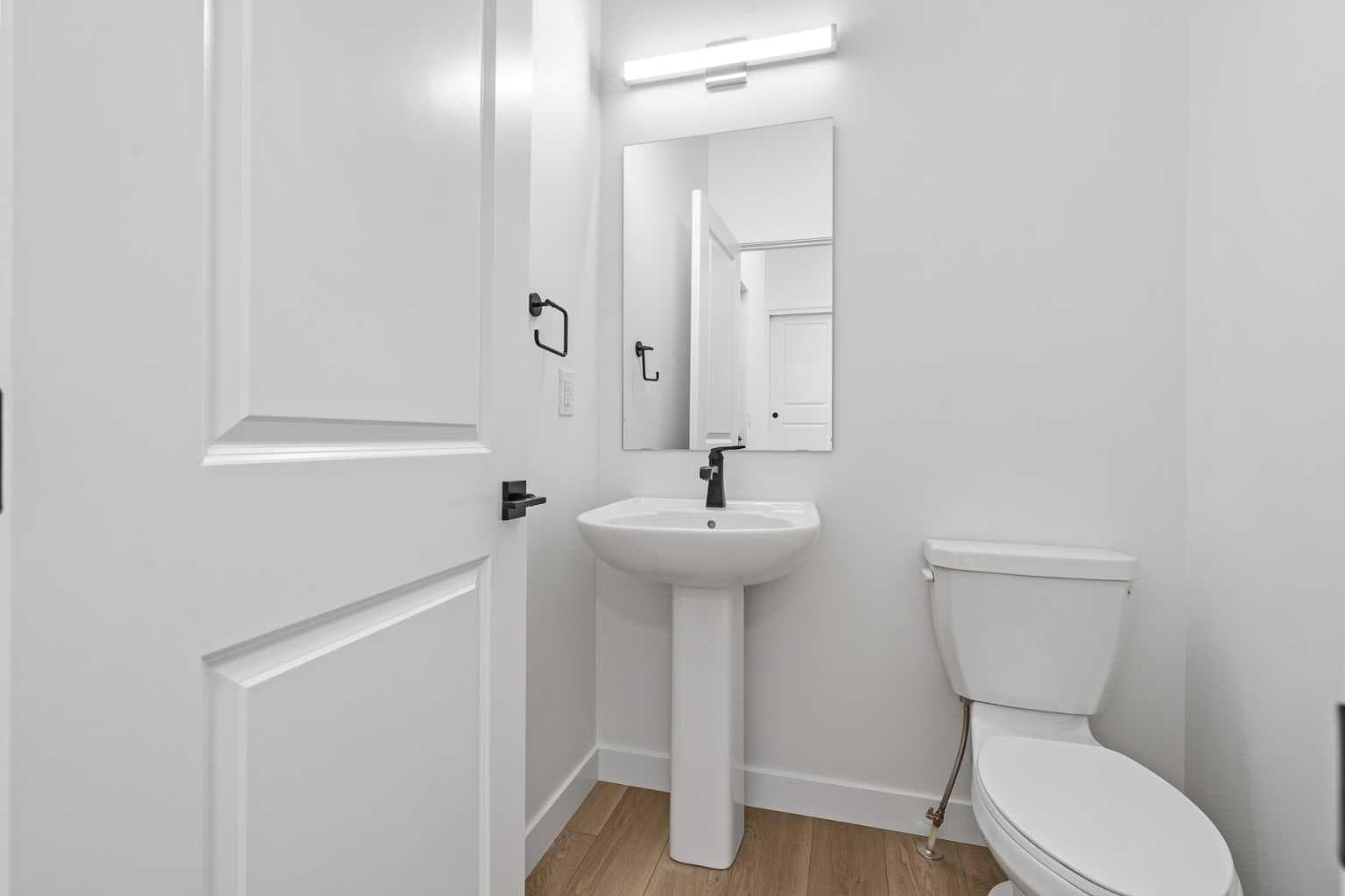 302 Baneberry Way SW — photo 3