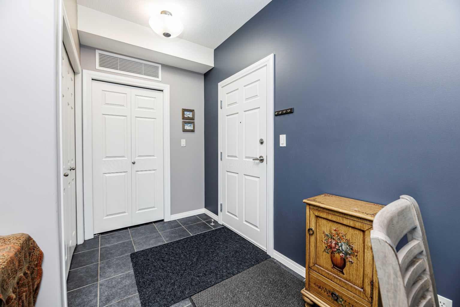 305, 69 Ironstone Drive — photo 4