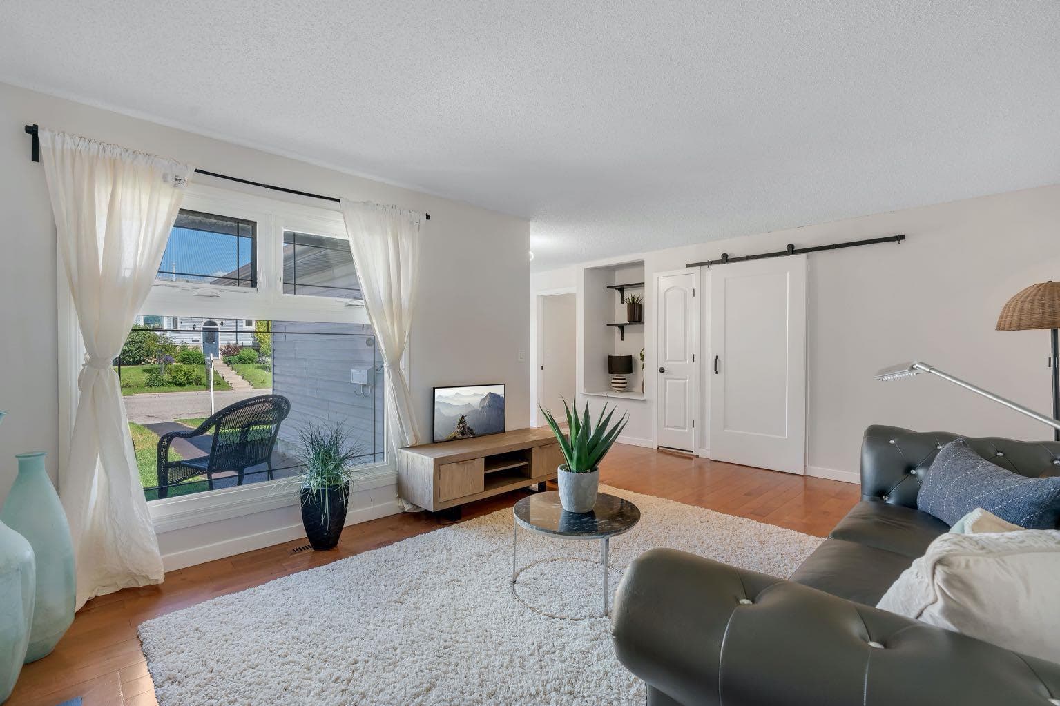 24 Shawcliffe Road SW — photo 3