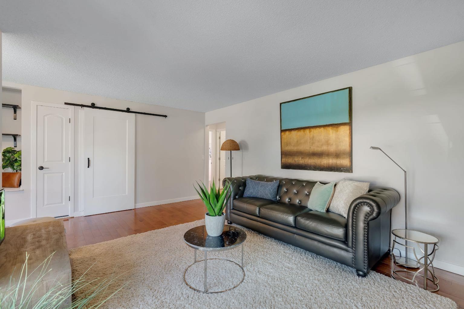 24 Shawcliffe Road SW — photo 5