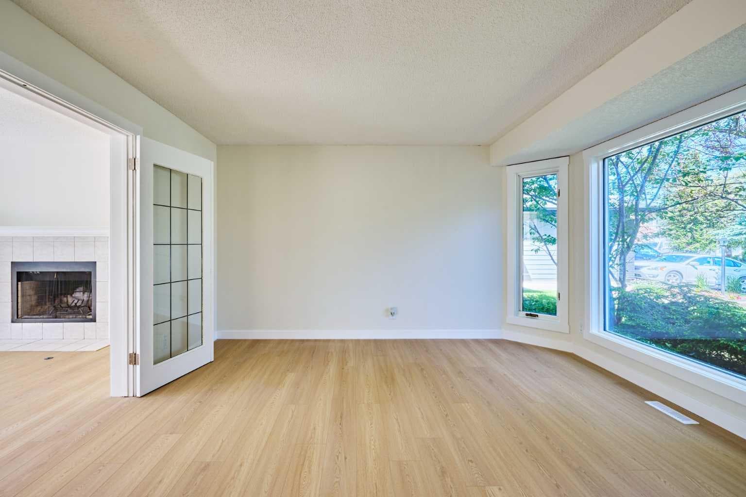 128 Shawbrooke Close SW — photo 5