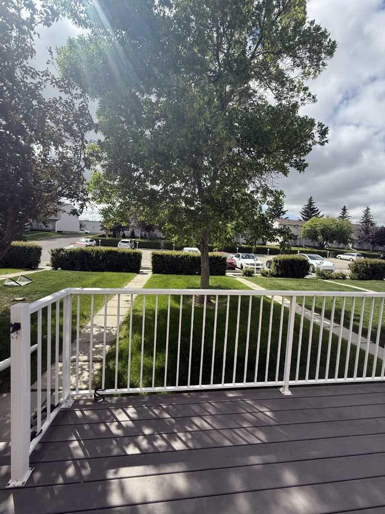 417 40 Street NE — photo 5