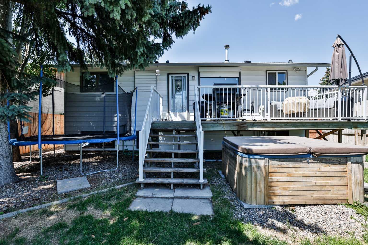 195 Laval Boulevard W — photo 3