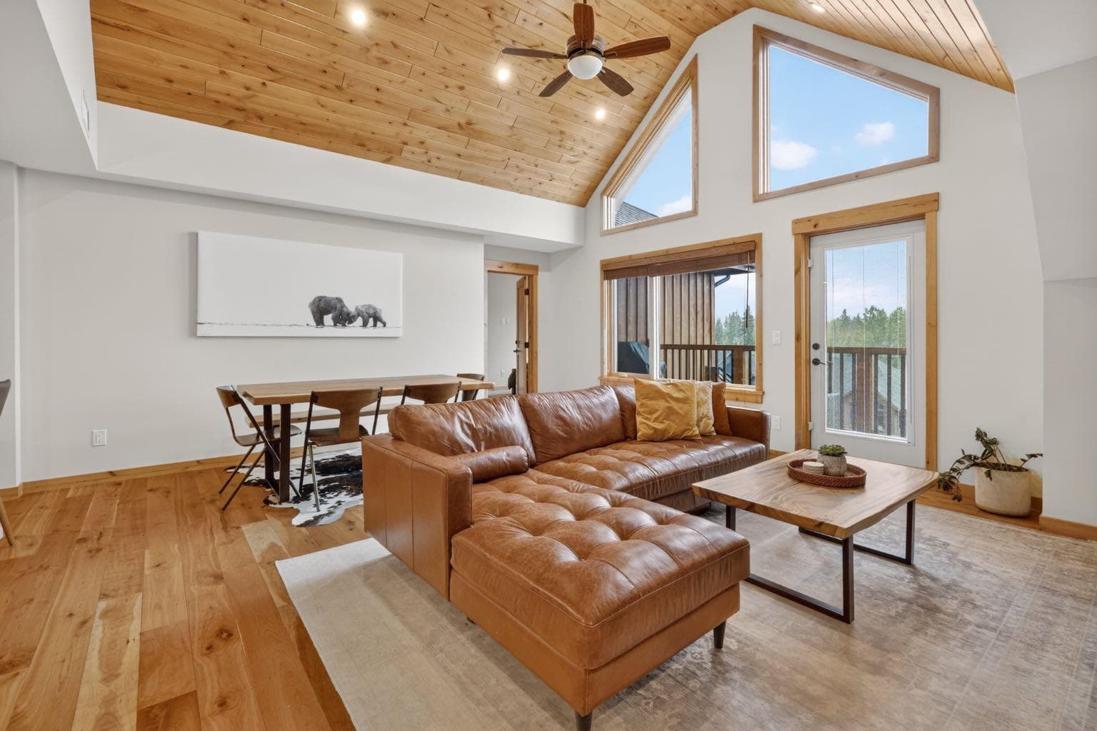 407, 707 Spring Creek Drive — photo 1