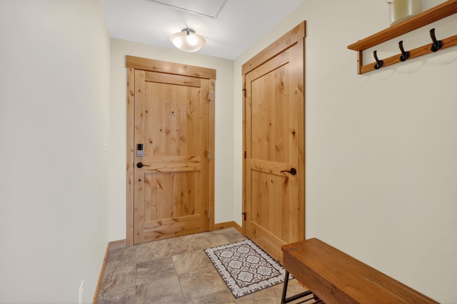 407, 707 Spring Creek Drive — photo 2