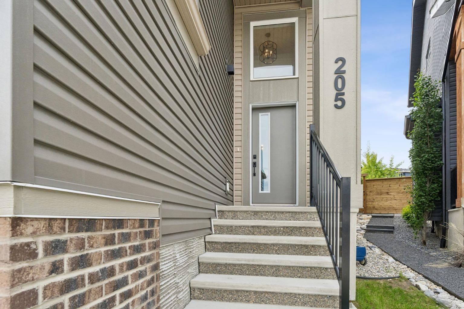 205 Precedence View — photo 2