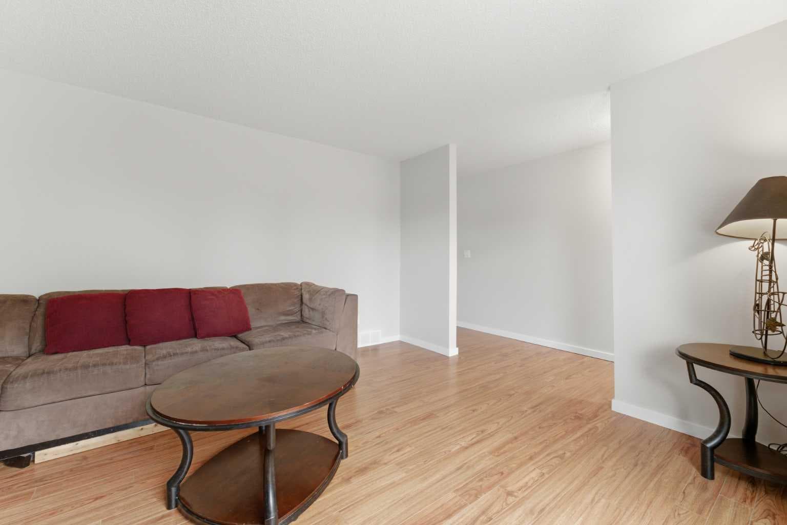616 1 Street NE — photo 4