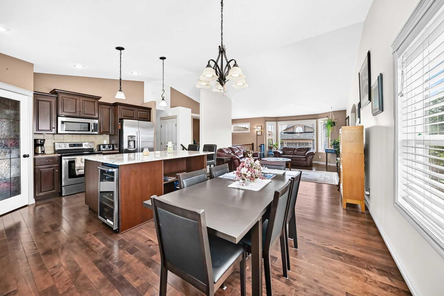 45 Vantage Crescent — photo 3