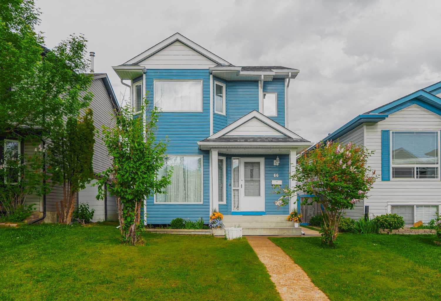 66 Martin Crossing Close NE — photo 1