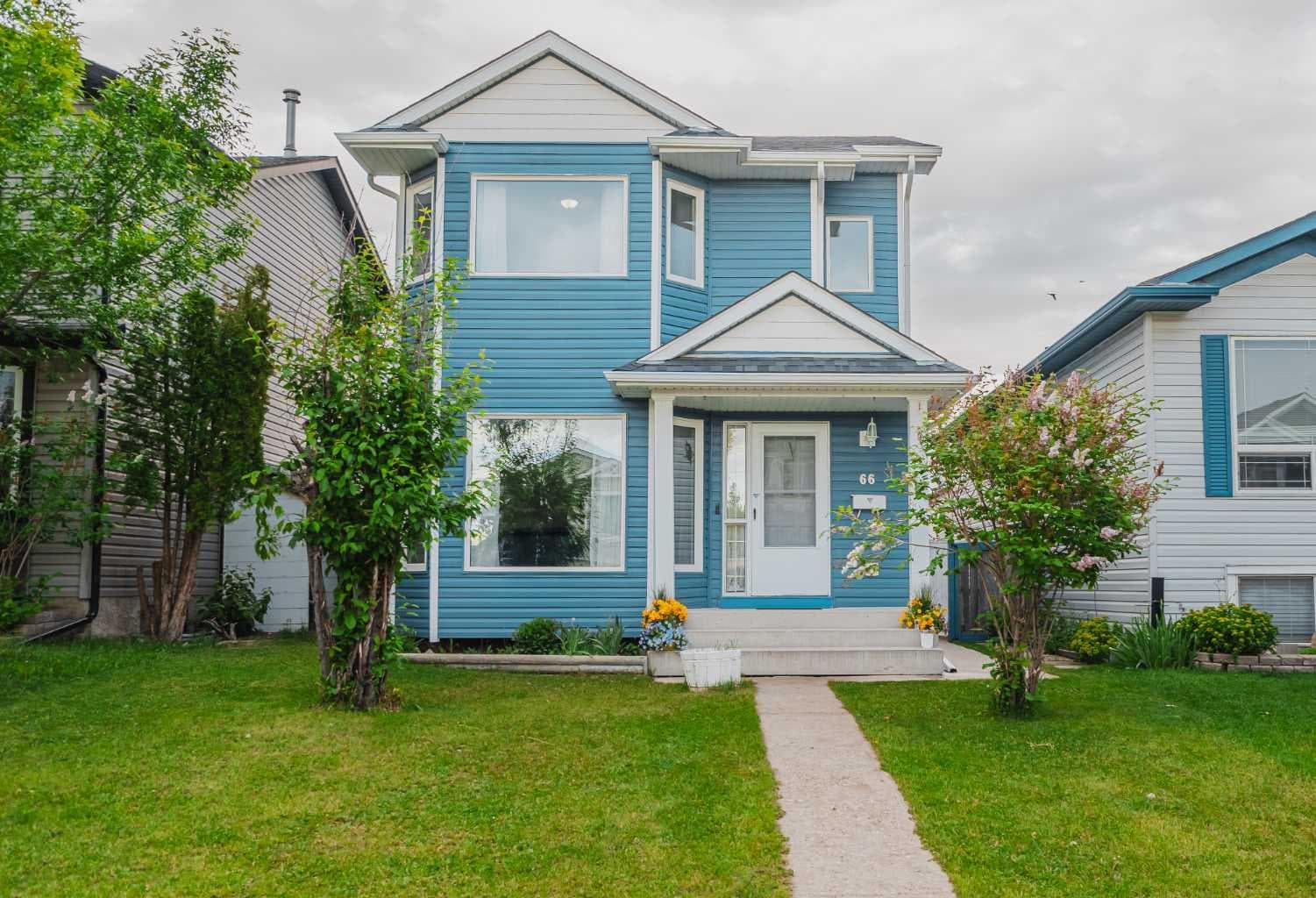 66 Martin Crossing Close NE — photo 2
