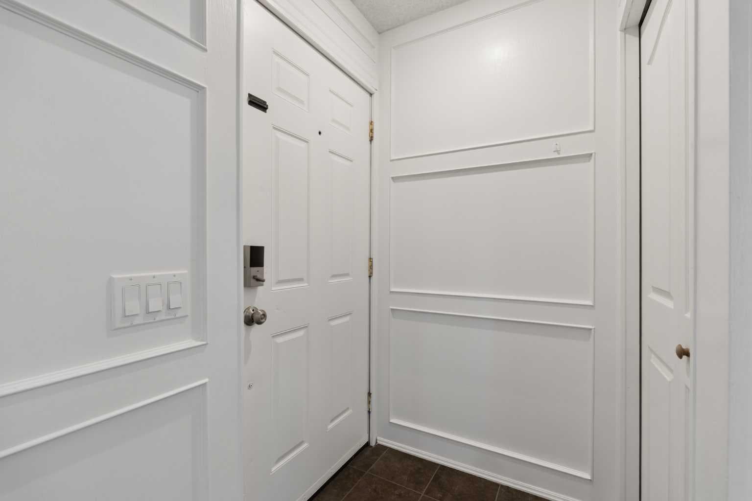 8011 Huntington Street NE — photo 4