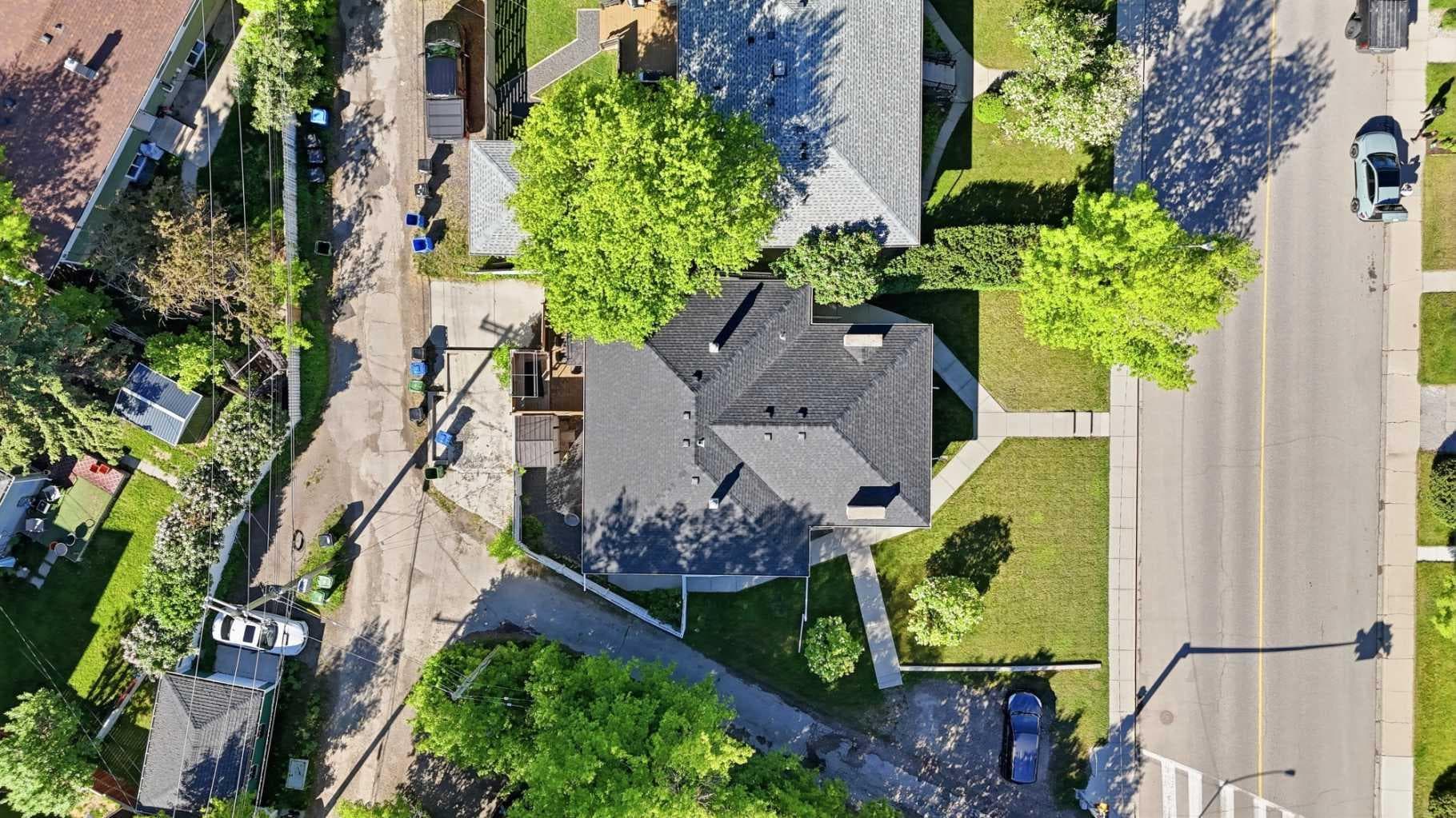 2404 & 2406 Richmond Road SW — photo 4